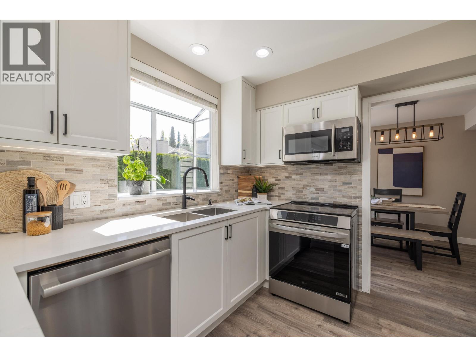 863 Roche Point Drive, North Vancouver, British Columbia  V7H 2W5 - Photo 9 - R3121884