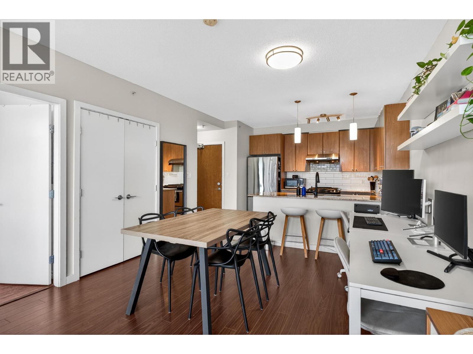 1401 280 Ross Drive, New Westminster, British Columbia  V3L 0C2 - Photo 8 - R3121456