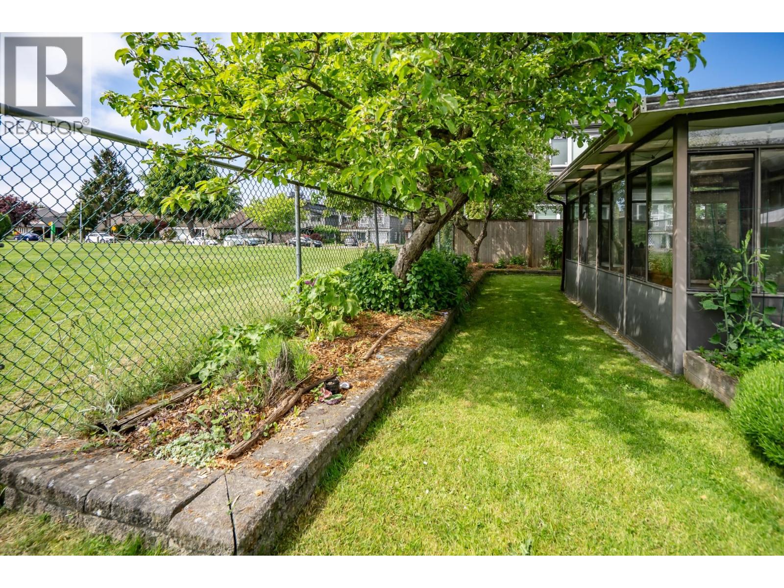 10350 Hollybank Drive, Richmond, British Columbia  V7E 4S5 - Photo 33 - R3121850