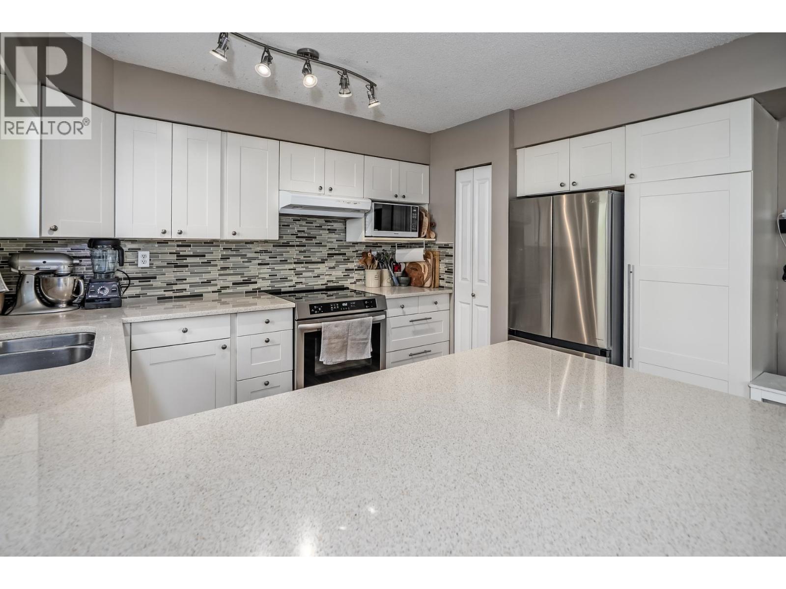 10350 Hollybank Drive, Richmond, British Columbia  V7E 4S5 - Photo 6 - R3121850