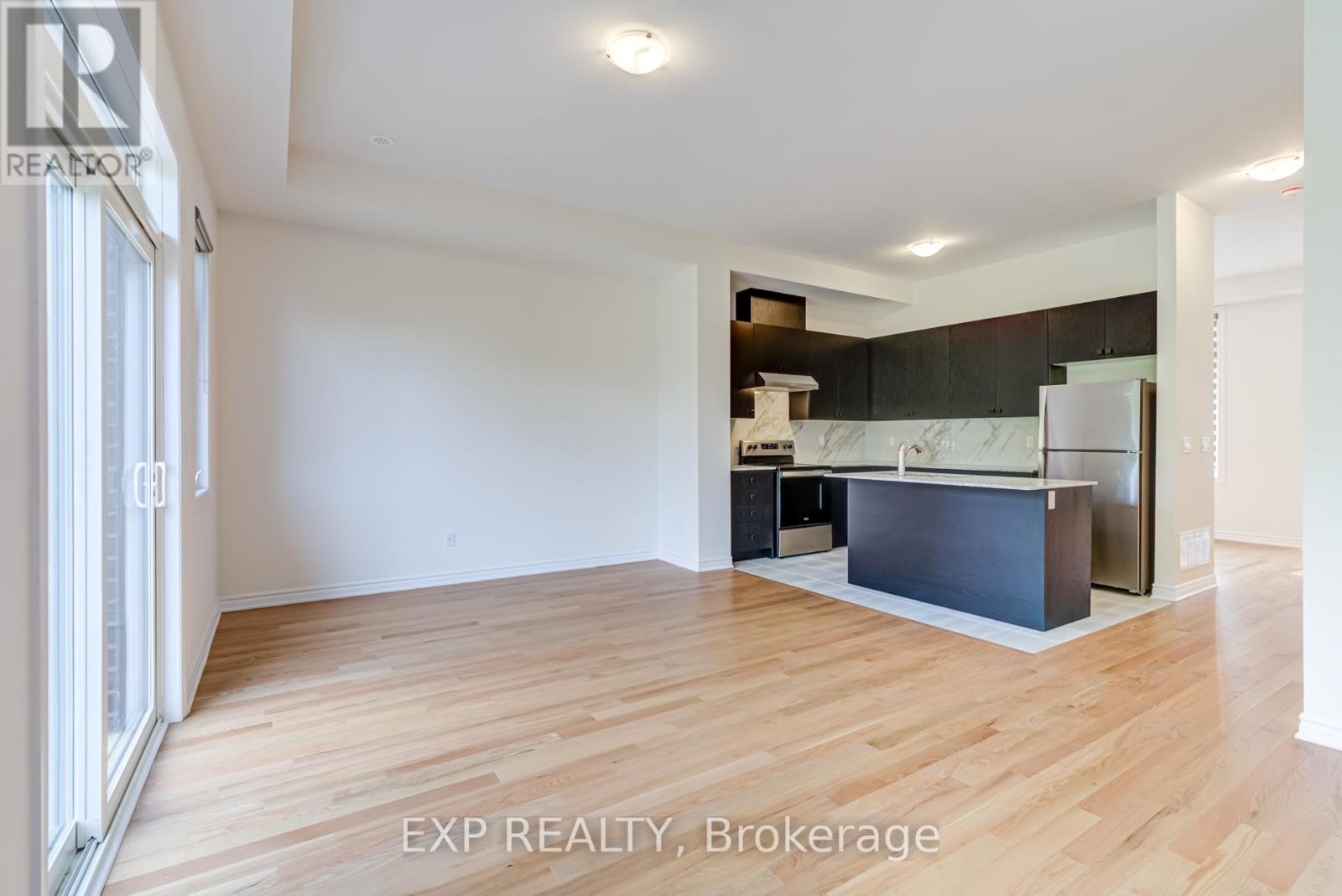 49 Paradox Street, Vaughan, Ontario  L4L 1A7 - Photo 11 - N13112352