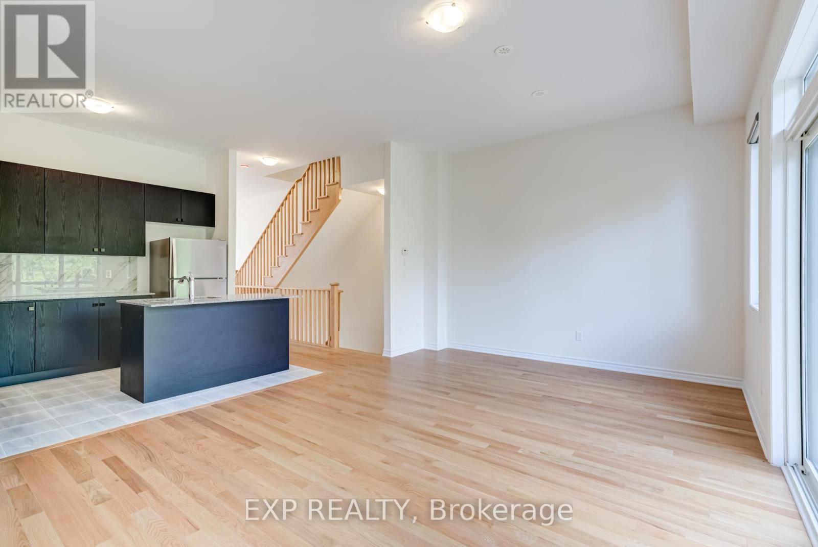 49 Paradox Street, Vaughan, Ontario  L4L 1A7 - Photo 12 - N13112352