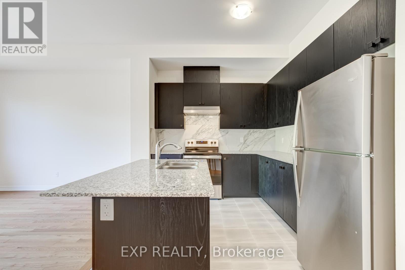 49 Paradox Street, Vaughan, Ontario  L4L 1A7 - Photo 15 - N13112352