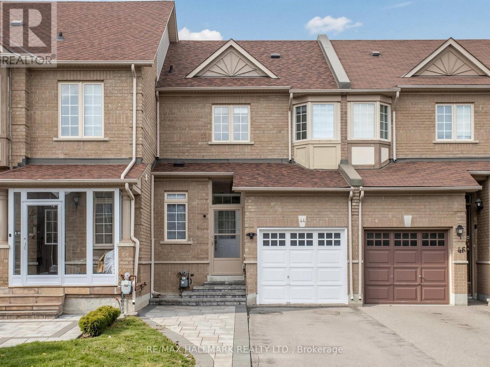 44 VENTURE AVENUE, Richmond Hill, Ontario