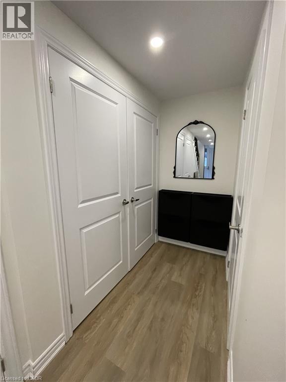 1373 Almonte Drive, Burlington, Ontario  L7P 0V8 - Photo 4 - 40828873