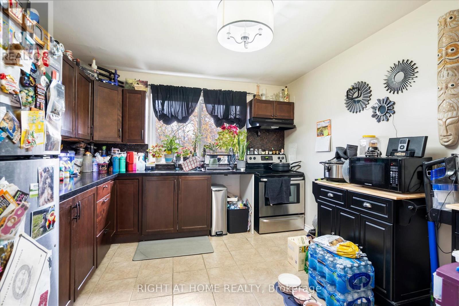 606 Lansdowne Drive, Oshawa, Ontario  L1G 1W4 - Photo 15 - E13112722