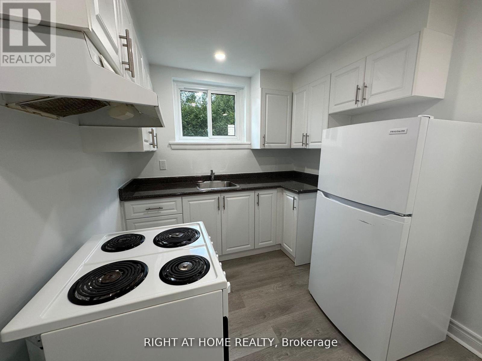 606 Lansdowne Drive, Oshawa, Ontario  L1G 1W4 - Photo 24 - E13112722