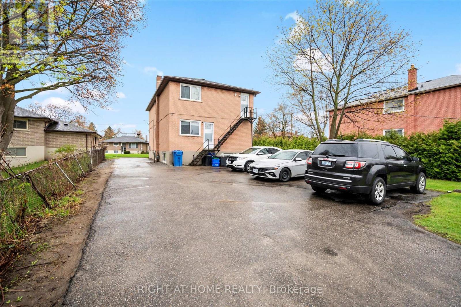 606 Lansdowne Drive, Oshawa, Ontario  L1G 1W4 - Photo 3 - E13112722