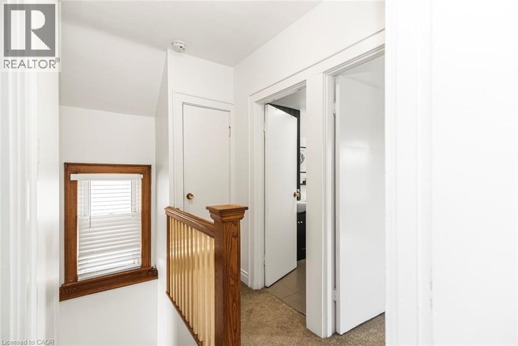 114 Weir Street N, Hamilton, Ontario  L8H 5E8 - Photo 13 - 40827614