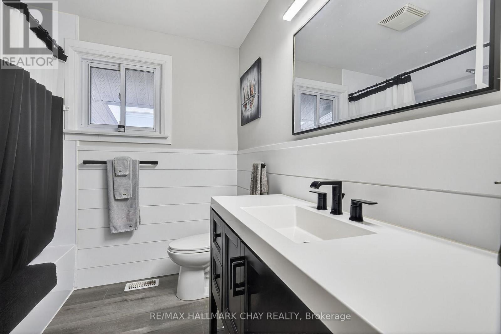 64 Marion Crescent, Barrie, Ontario  L4M 2L3 - Photo 7 - S13112424