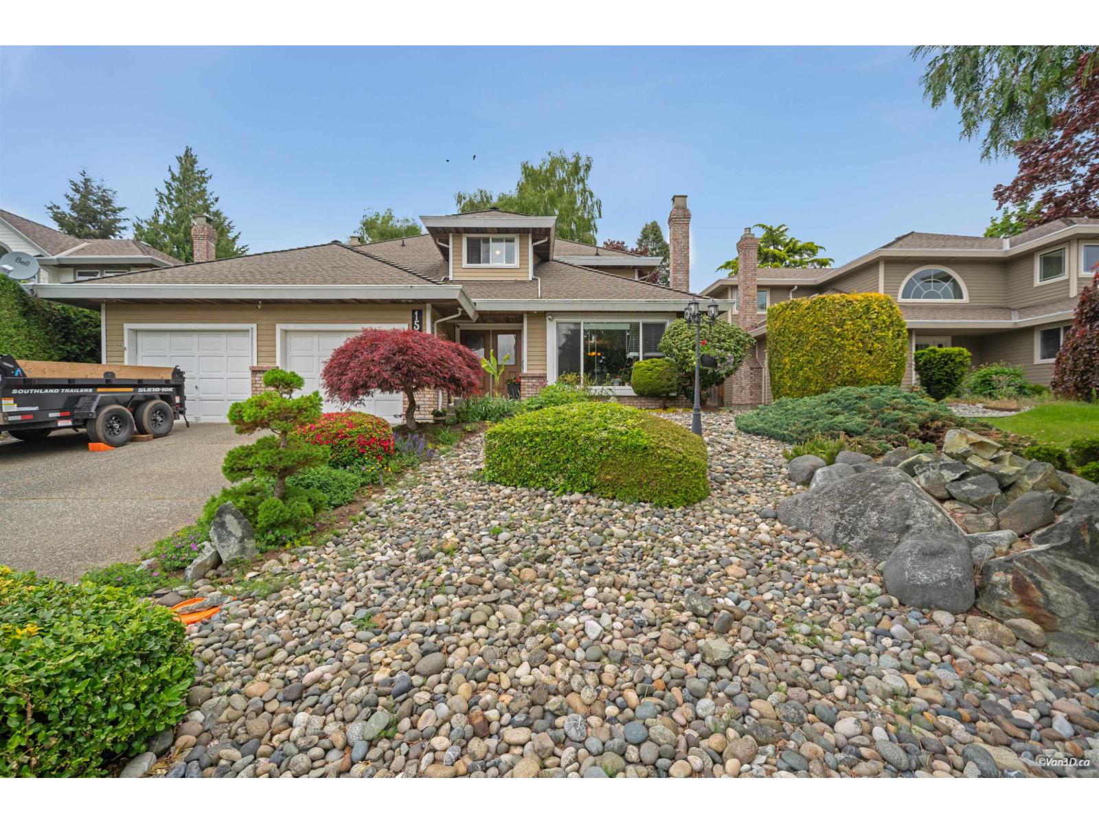 15023 21b Avenue, Surrey, British Columbia  V4A 8Z8 - Photo 2 - R3120211