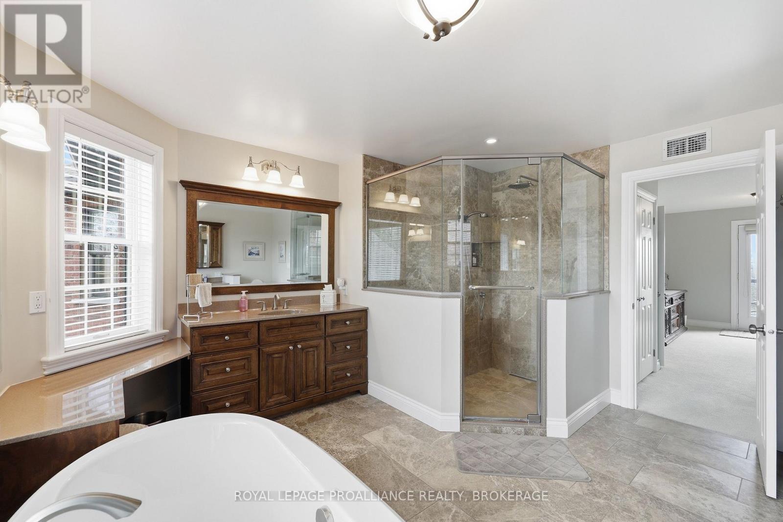 4750 Bath Road, Loyalist, Ontario  K0H 1G0 - Photo 39 - X13112732