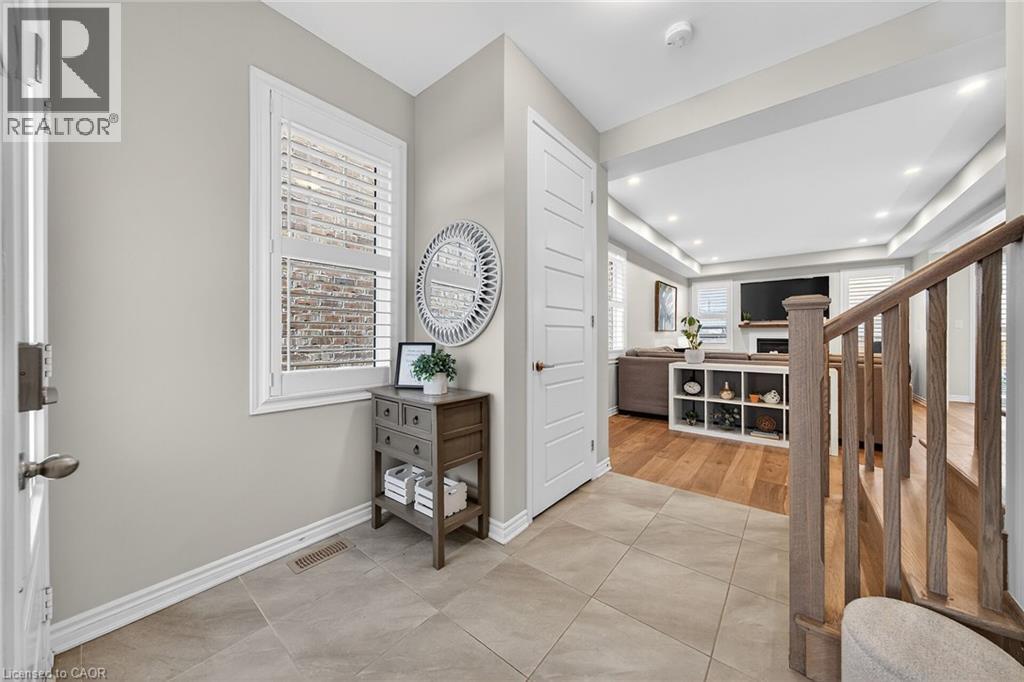 1384 Basswood Crescent, Milton, Ontario  L9E 1M4 - Photo 7 - 40811844