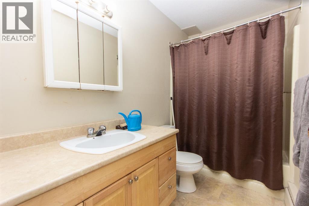 19 Gibson Close, Red Deer, Alberta  T4P 2Z3 - Photo 27 - A2309073