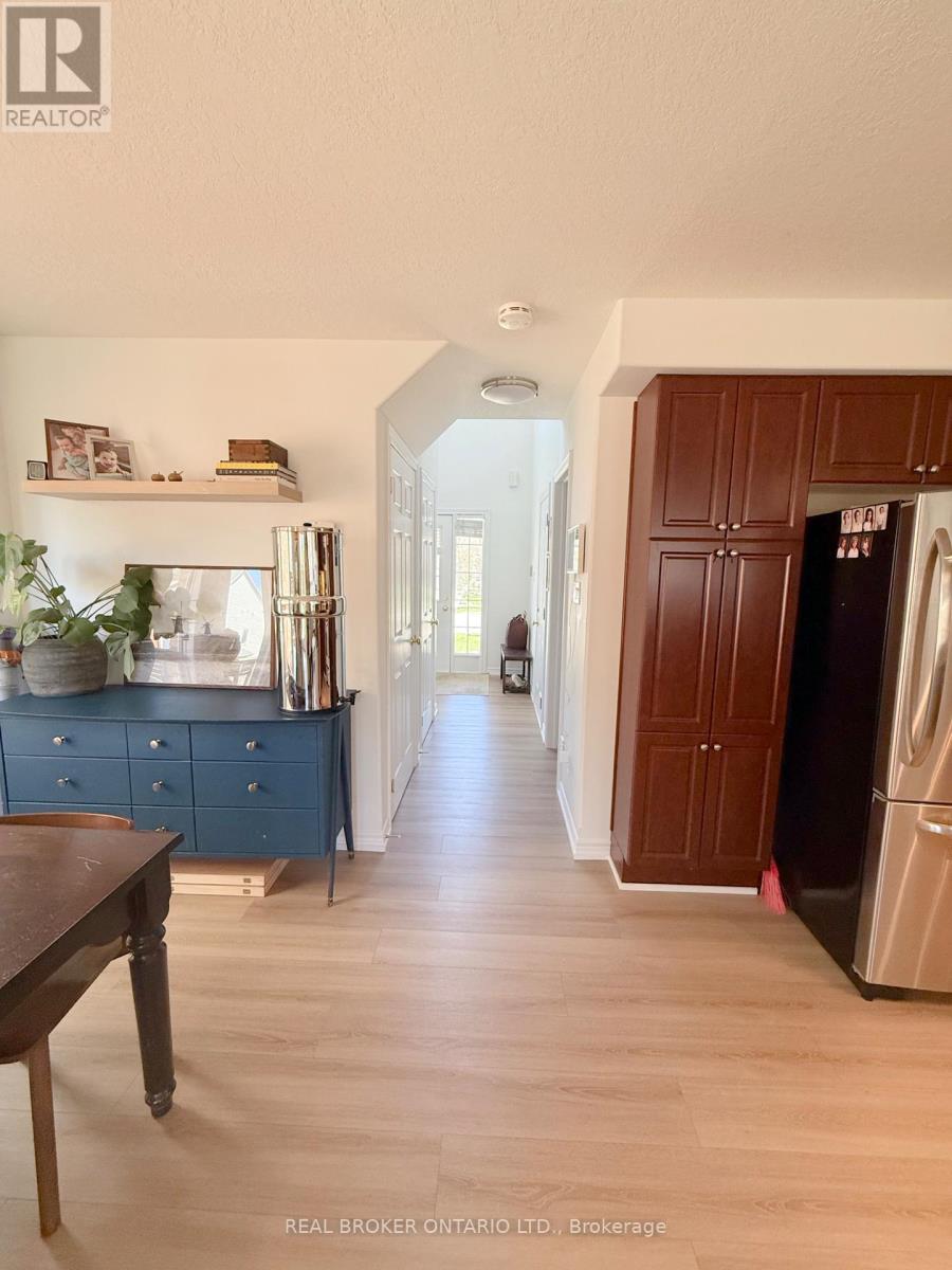 320 Holden Street, Collingwood, Ontario  L9Y 0E1 - Photo 4 - S13111970