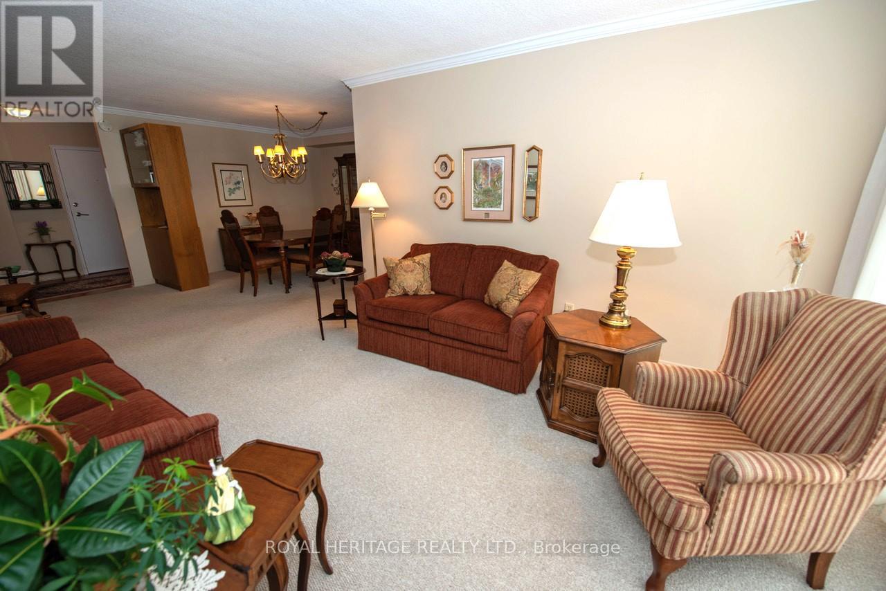 709 - 7811 Yonge Street, Markham, Ontario  L3T 4S3 - Photo 2 - N12838032