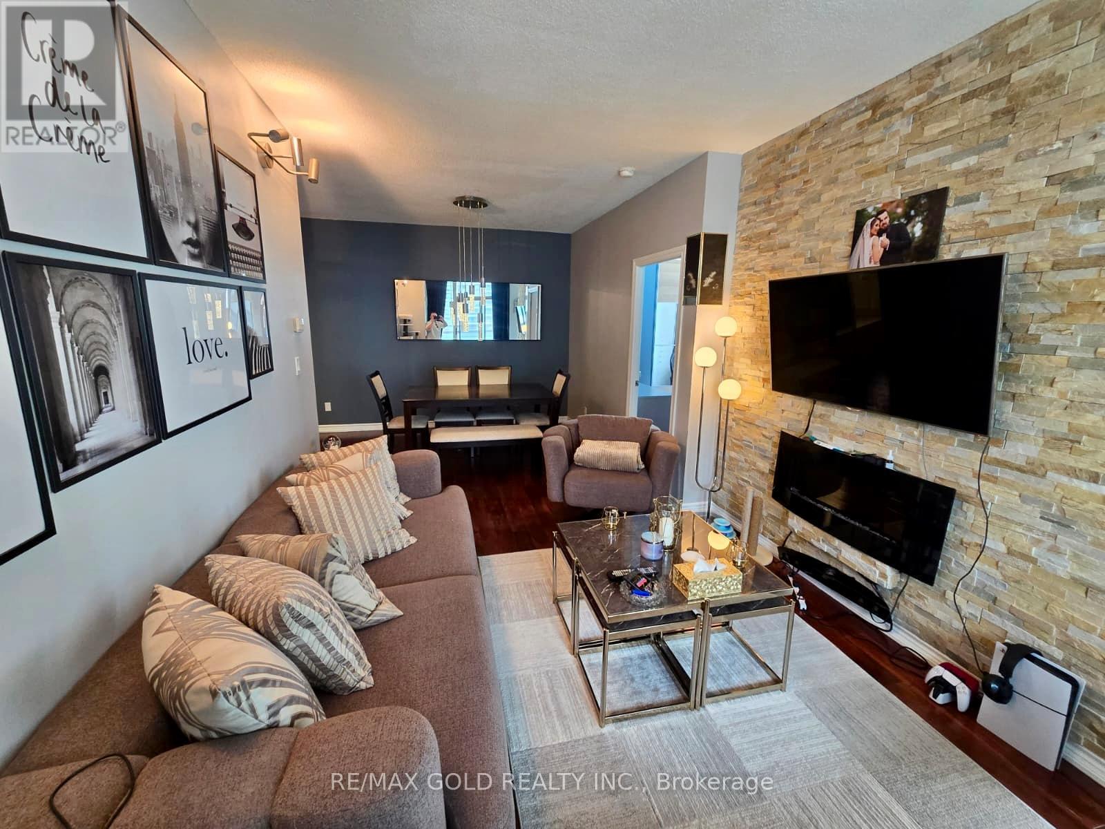 1607 - 3504 Hurontario Street, Mississauga, Ontario  L5B 0B9 - Photo 8 - W13103232