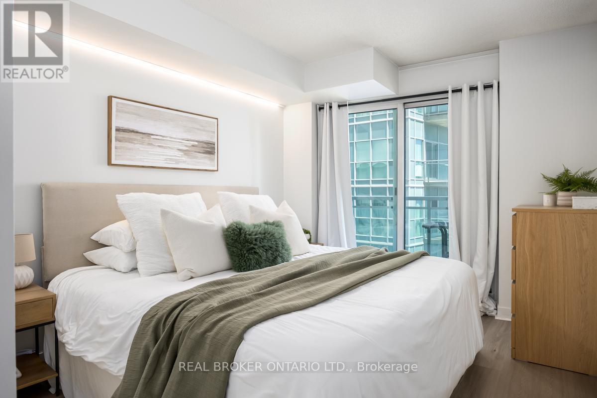 1214 - 155 Legion Road N, Toronto, Ontario  M8Y 0A7 - Photo 17 - W13111036