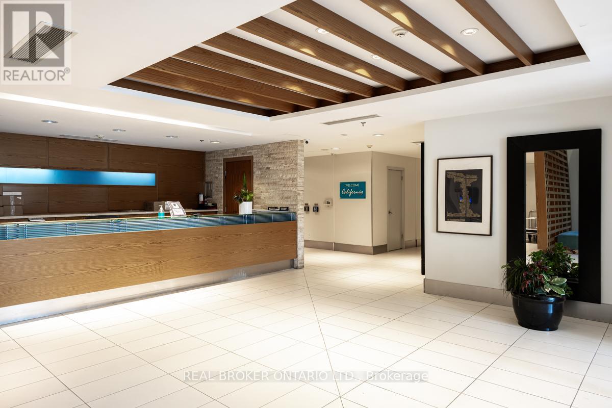 1214 - 155 Legion Road N, Toronto, Ontario  M8Y 0A7 - Photo 4 - W13111036