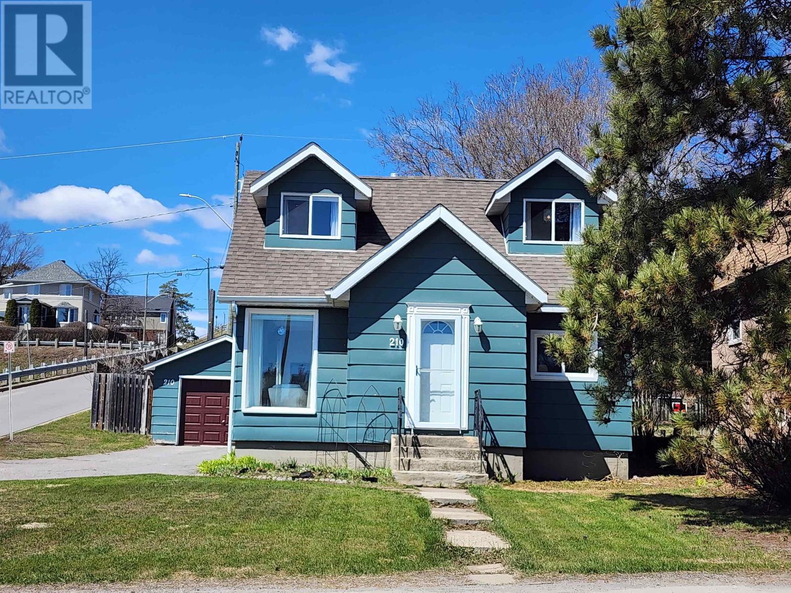 210 High St S, Thunder Bay, Ontario  P7B 3K6 - Photo 1 - TB2600982