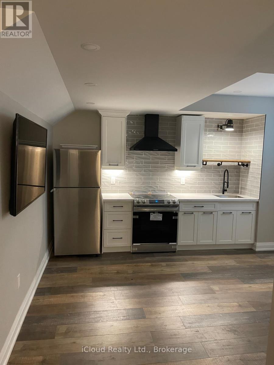 1438 Everest Crescent, Oakville, Ontario  L6H 3S4 - Photo 3 - W13112368