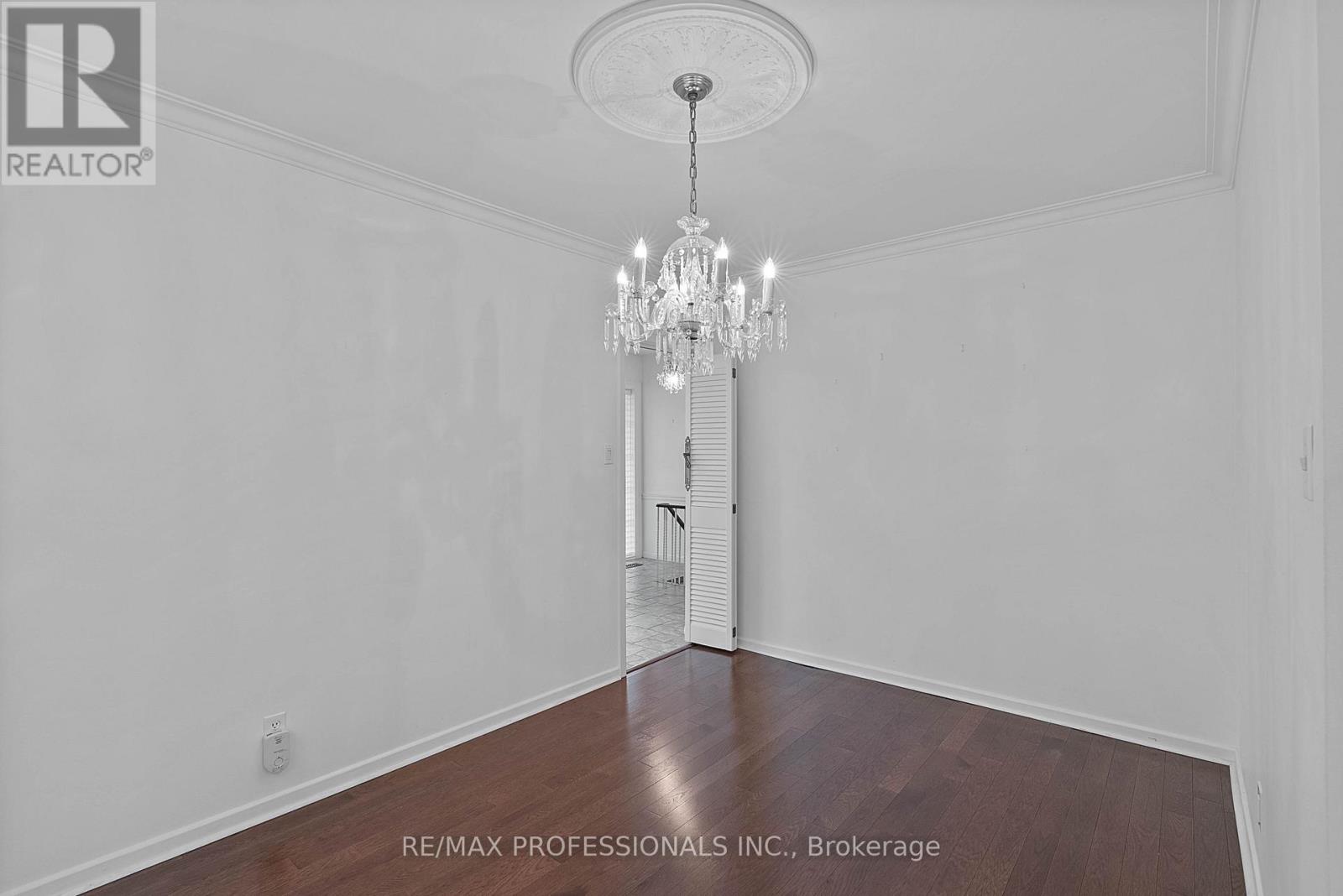 3 Conifer Drive, Toronto, Ontario  M9C 1X3 - Photo 11 - W13112400