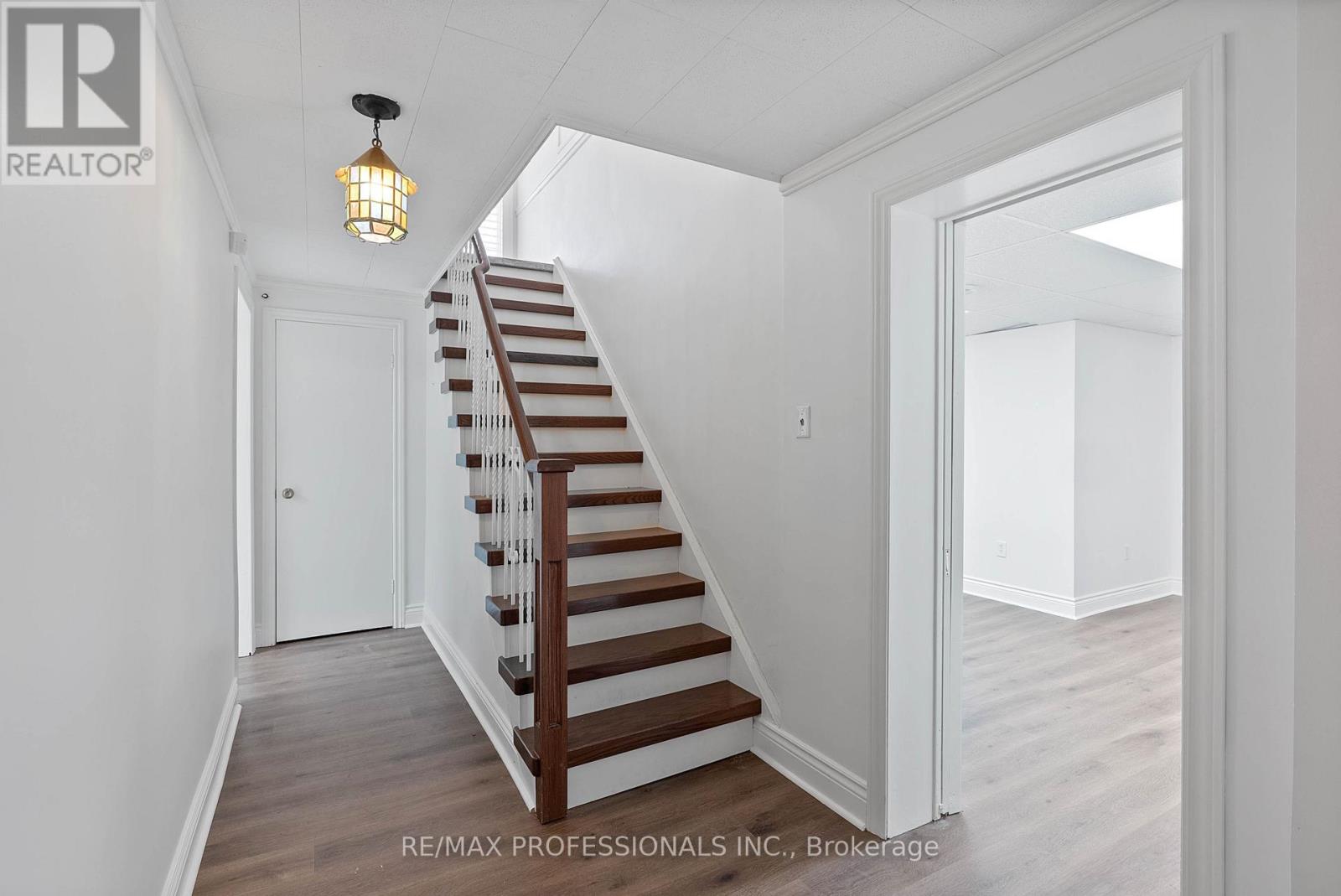 3 Conifer Drive, Toronto, Ontario  M9C 1X3 - Photo 30 - W13112400