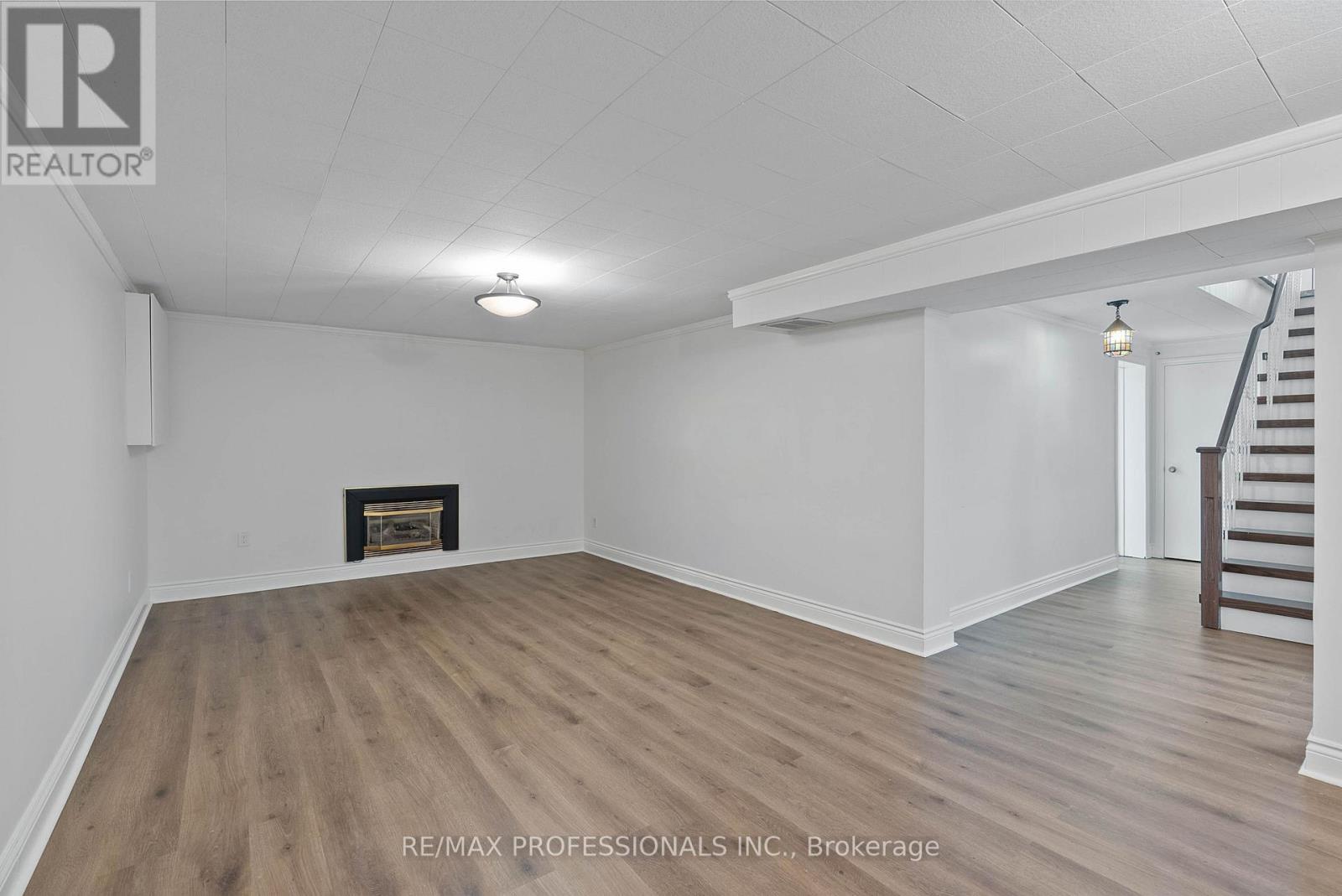 3 Conifer Drive, Toronto, Ontario  M9C 1X3 - Photo 31 - W13112400