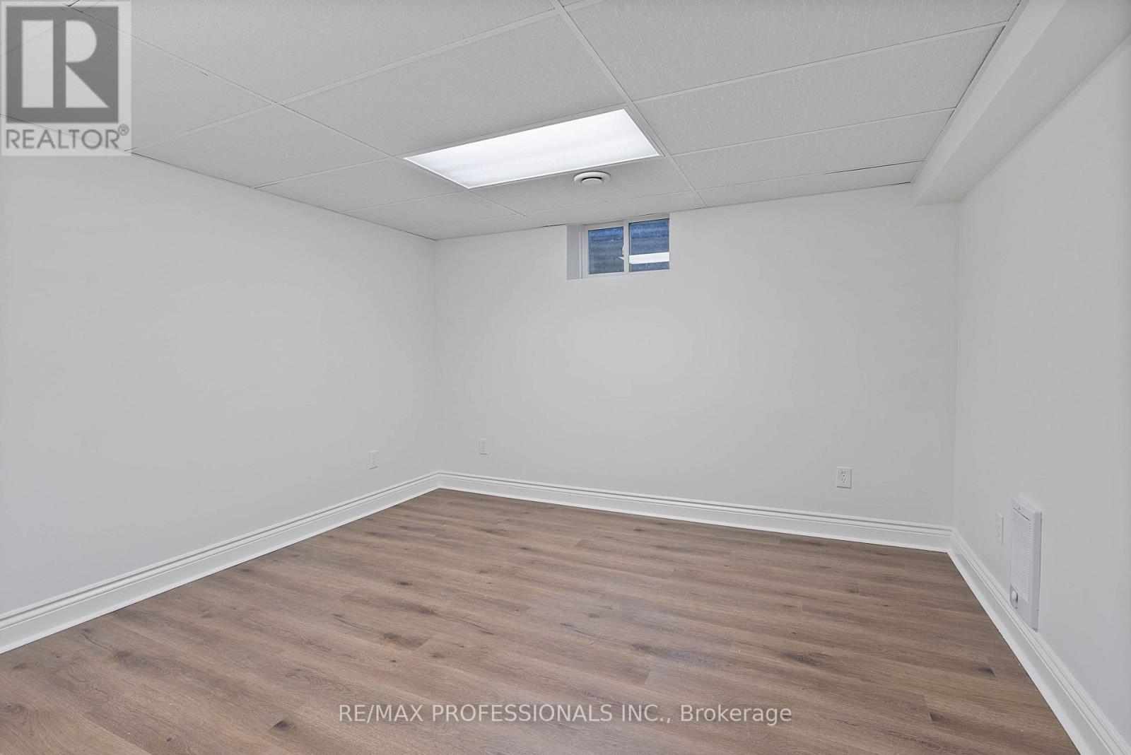 3 Conifer Drive, Toronto, Ontario  M9C 1X3 - Photo 39 - W13112400