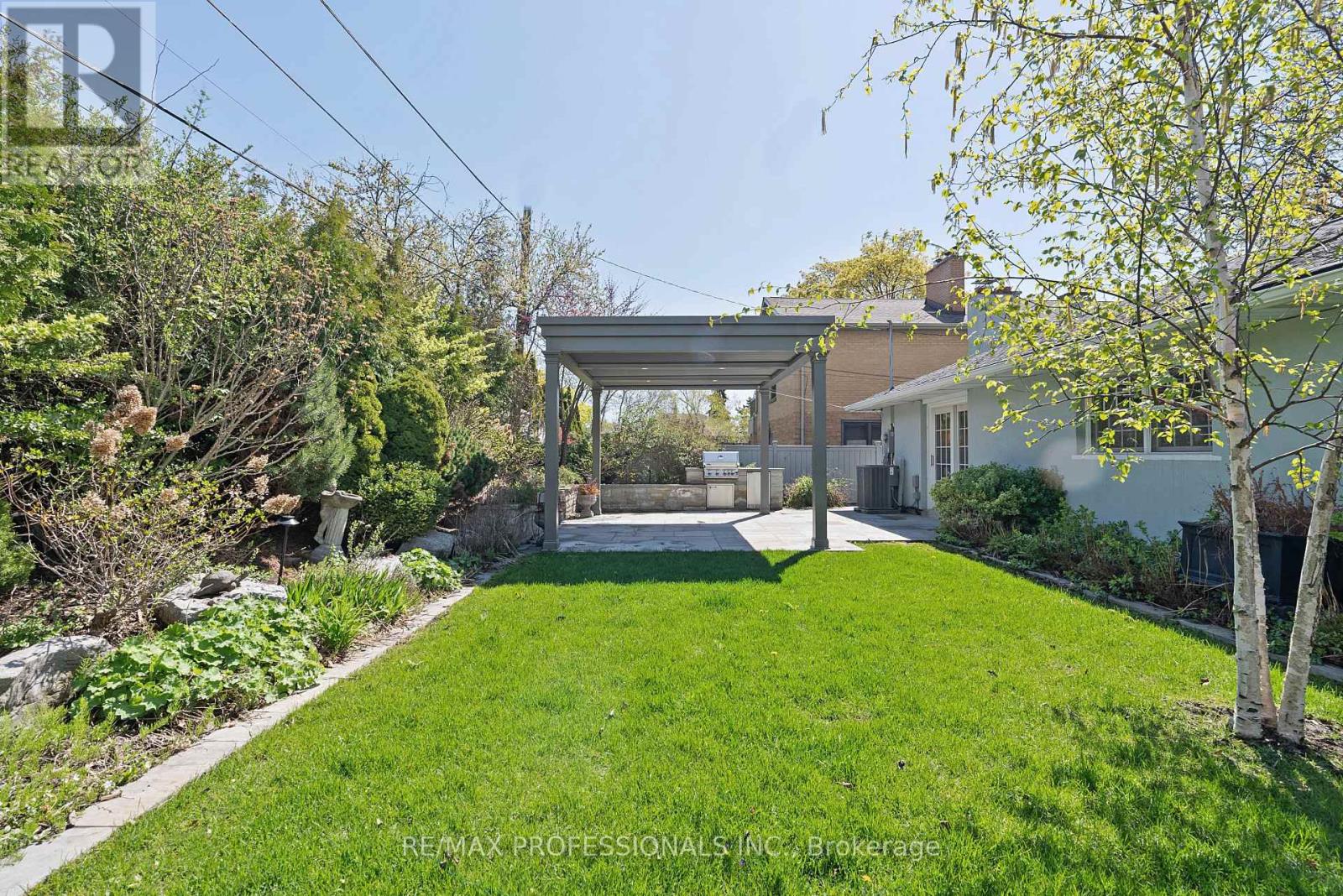 3 Conifer Drive, Toronto, Ontario  M9C 1X3 - Photo 47 - W13112400