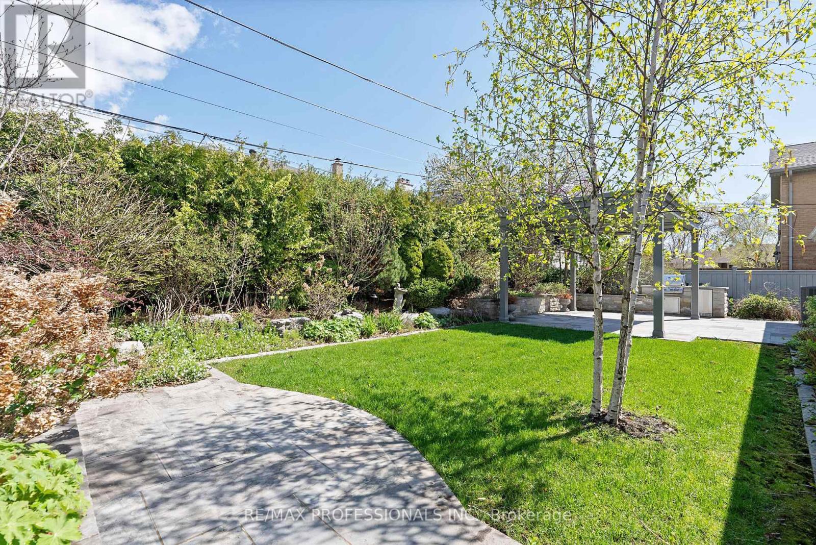 3 Conifer Drive, Toronto, Ontario  M9C 1X3 - Photo 49 - W13112400