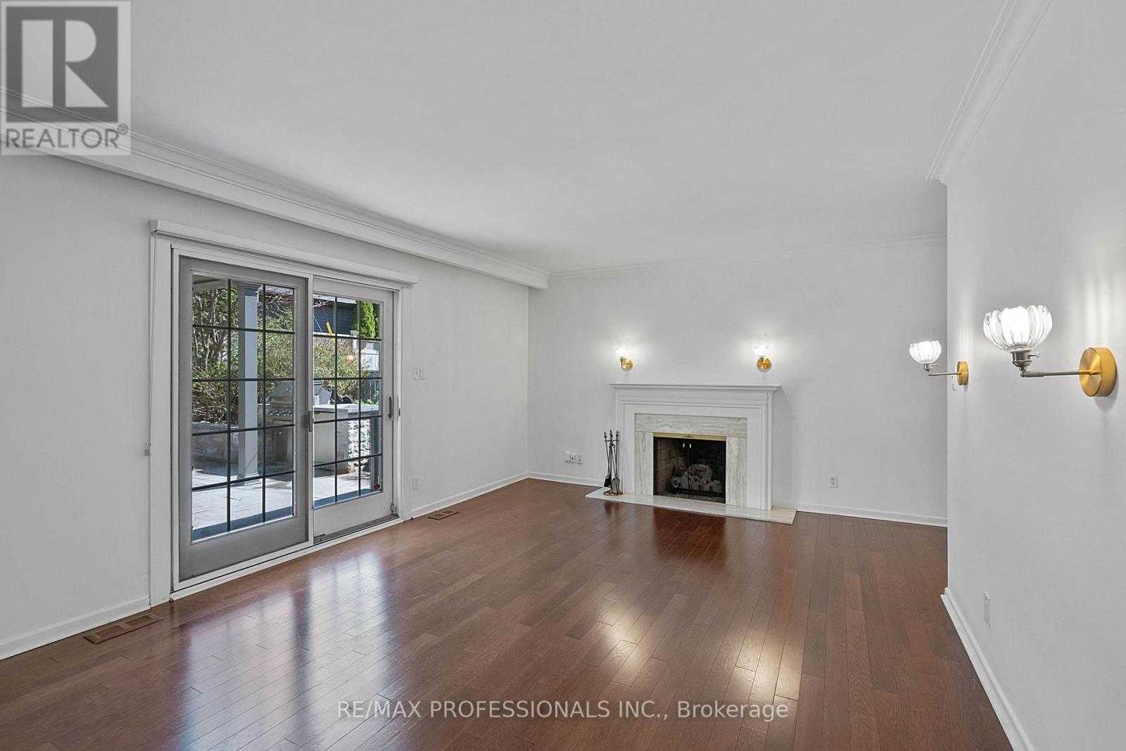 3 Conifer Drive, Toronto, Ontario  M9C 1X3 - Photo 6 - W13112400
