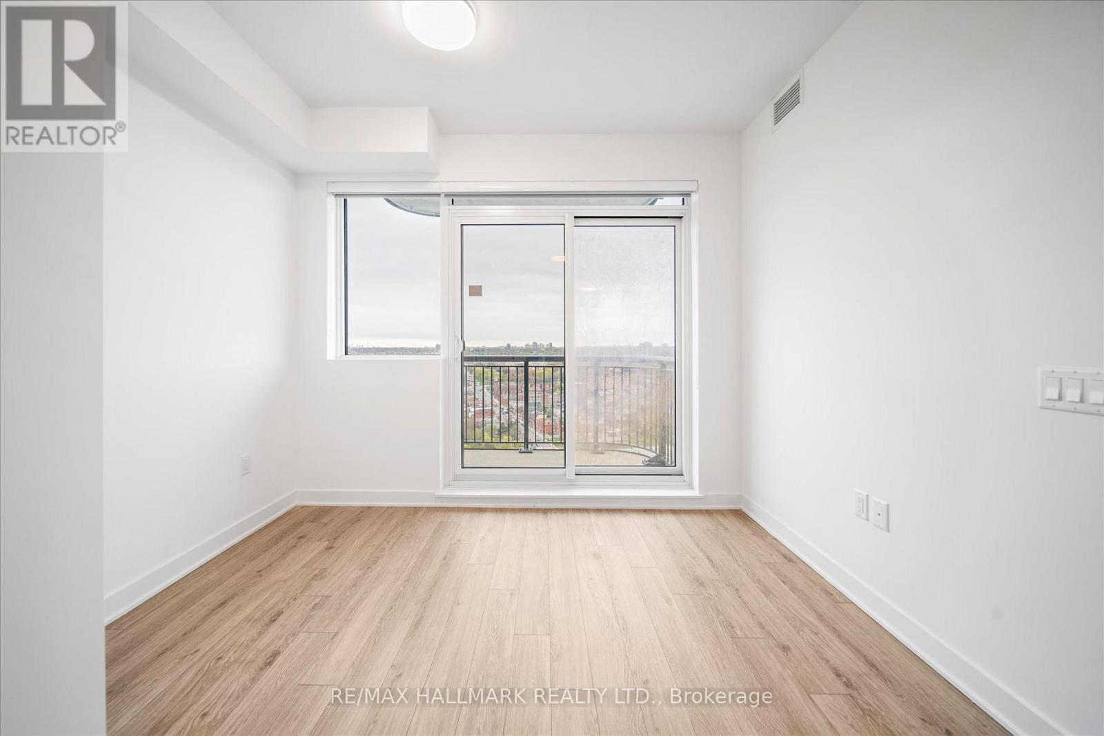 1903 - 1185 Dupont Street, Toronto, Ontario  M6H 0G5 - Photo 12 - W13112404
