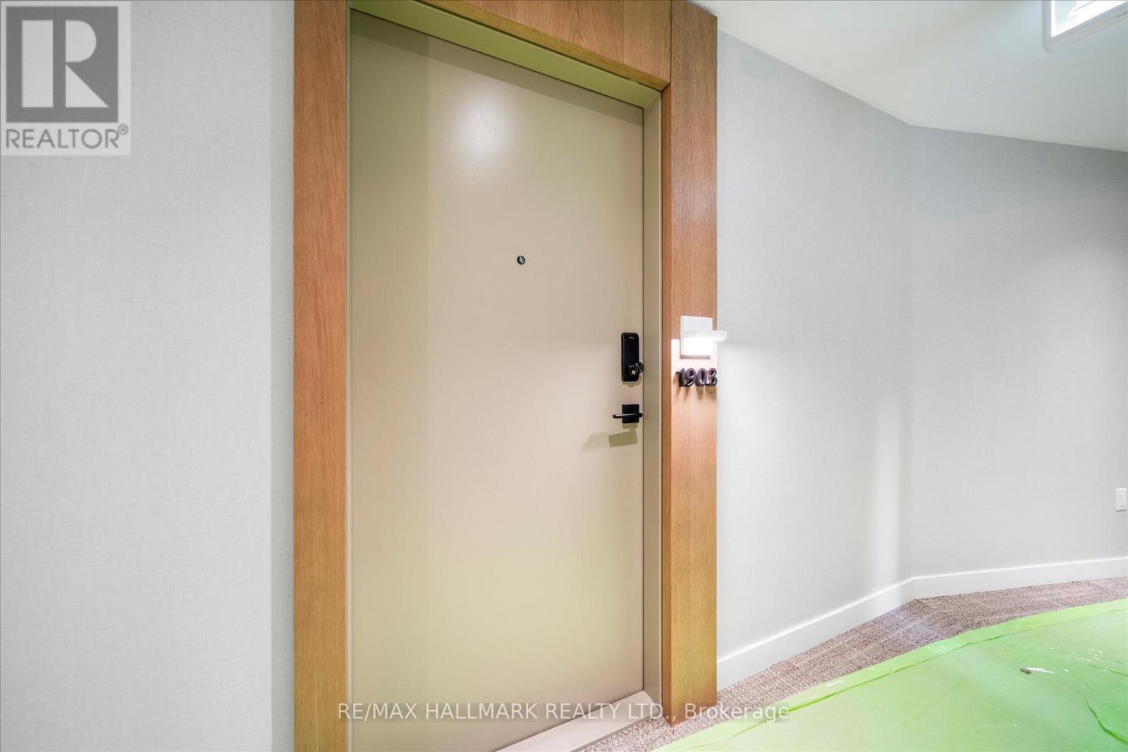 1903 - 1185 Dupont Street, Toronto, Ontario  M6H 0G5 - Photo 5 - W13112404