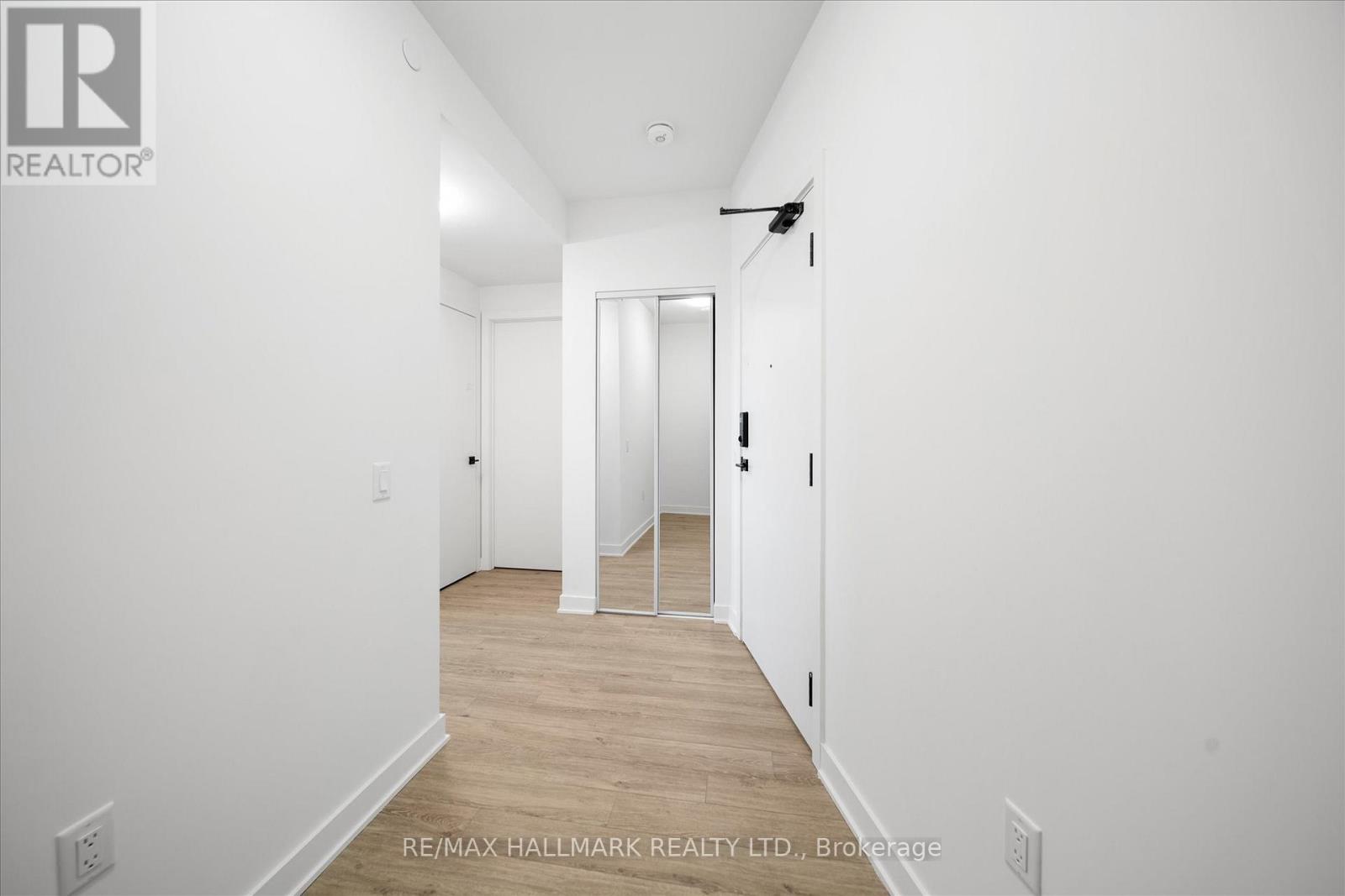 1903 - 1185 Dupont Street, Toronto, Ontario  M6H 0G5 - Photo 7 - W13112404