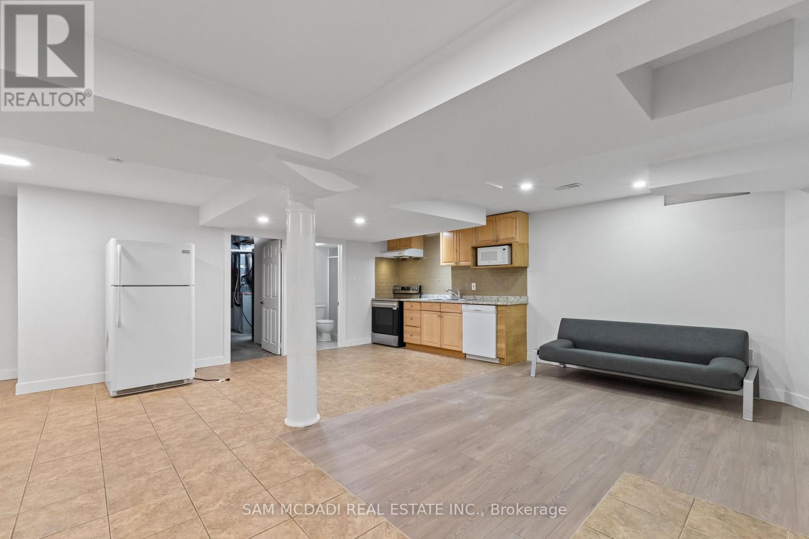 1159 Barnswallow Court, Mississauga, Ontario  L5V 2J6 - Photo 35 - W13112422