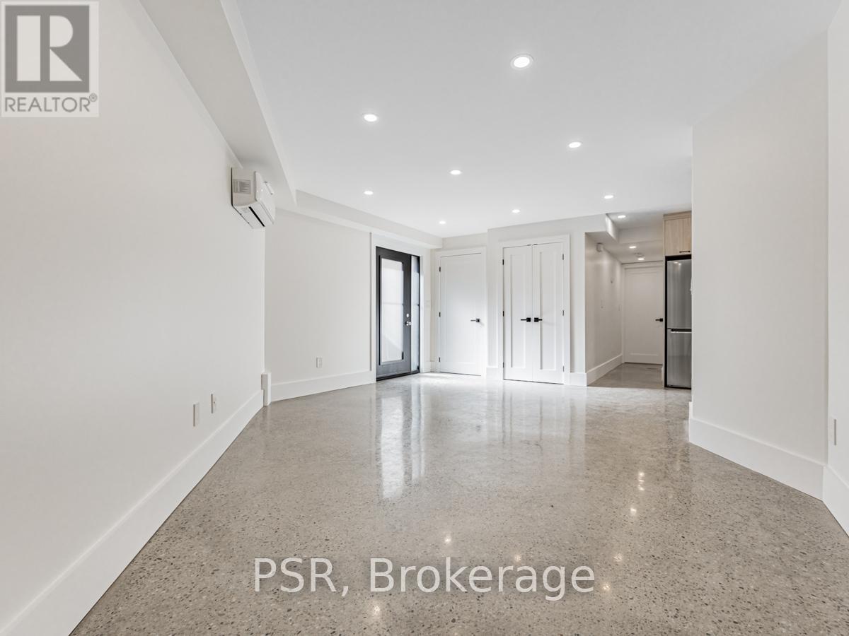B - 33 Parkway Avenue, Toronto, Ontario  M6R 1T6 - Photo 15 - W13112448