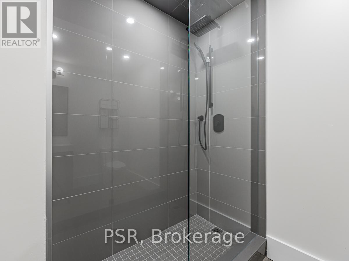 B - 33 Parkway Avenue, Toronto, Ontario  M6R 1T6 - Photo 18 - W13112448