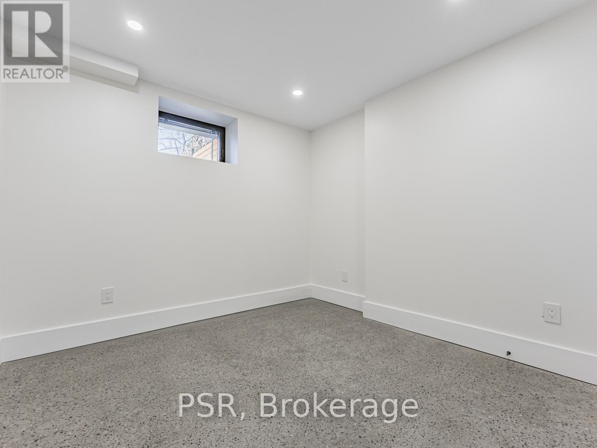 B - 33 Parkway Avenue, Toronto, Ontario  M6R 1T6 - Photo 19 - W13112448