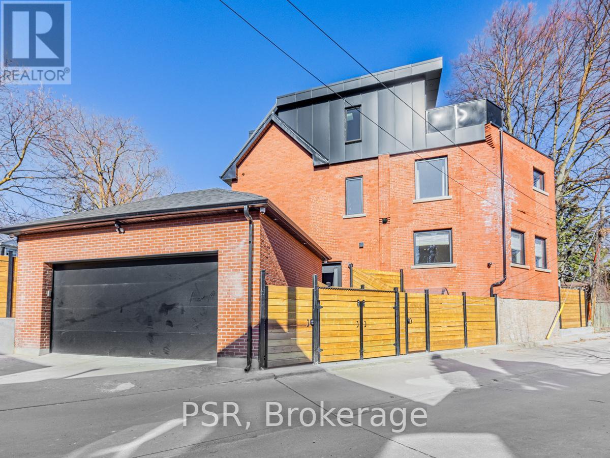 B - 33 Parkway Avenue, Toronto, Ontario  M6R 1T6 - Photo 3 - W13112448