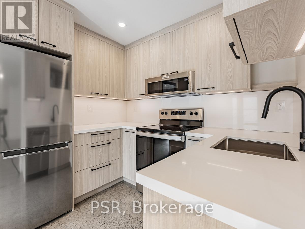 B - 33 Parkway Avenue, Toronto, Ontario  M6R 1T6 - Photo 6 - W13112448