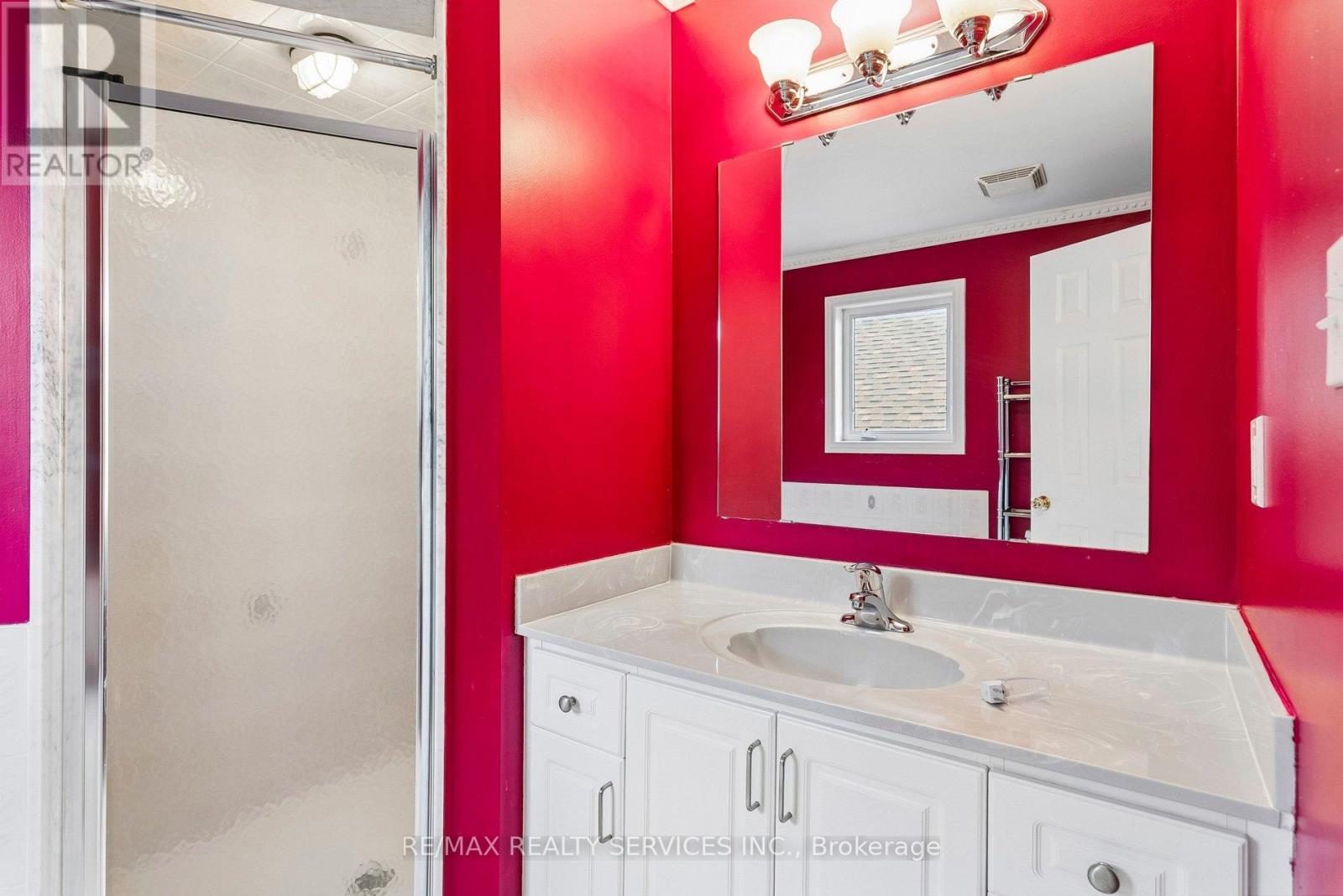 12 Goldie Avenue, Brampton, Ontario  L7A 2C8 - Photo 32 - W13112456