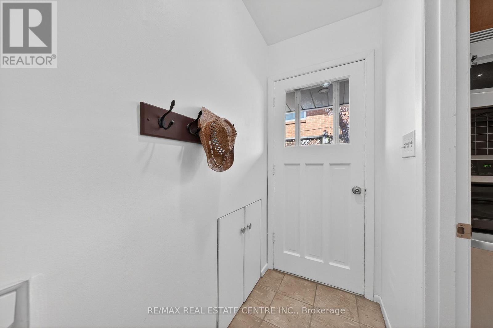 1177 Westerdam Road, Mississauga, Ontario  L4Y 2H3 - Photo 26 - W13112472