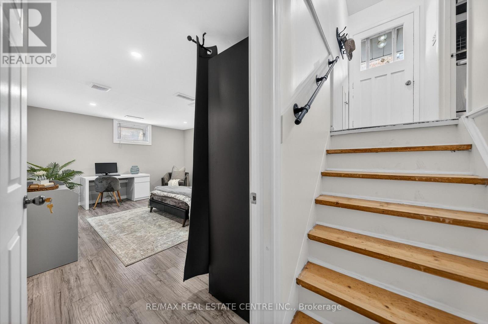 1177 Westerdam Road, Mississauga, Ontario  L4Y 2H3 - Photo 28 - W13112472