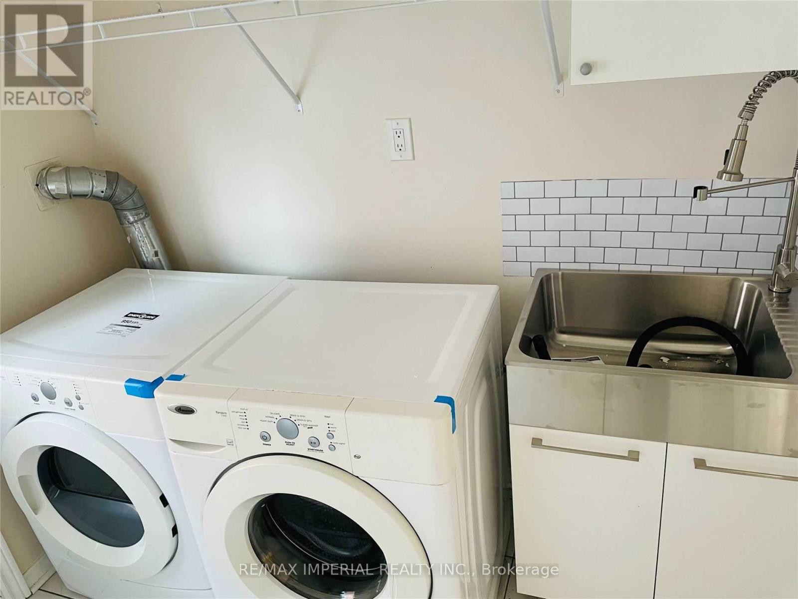 Upper - 5295 Thornwood Drive, Mississauga, Ontario  L4Z 3J3 - Photo 10 - W13112494