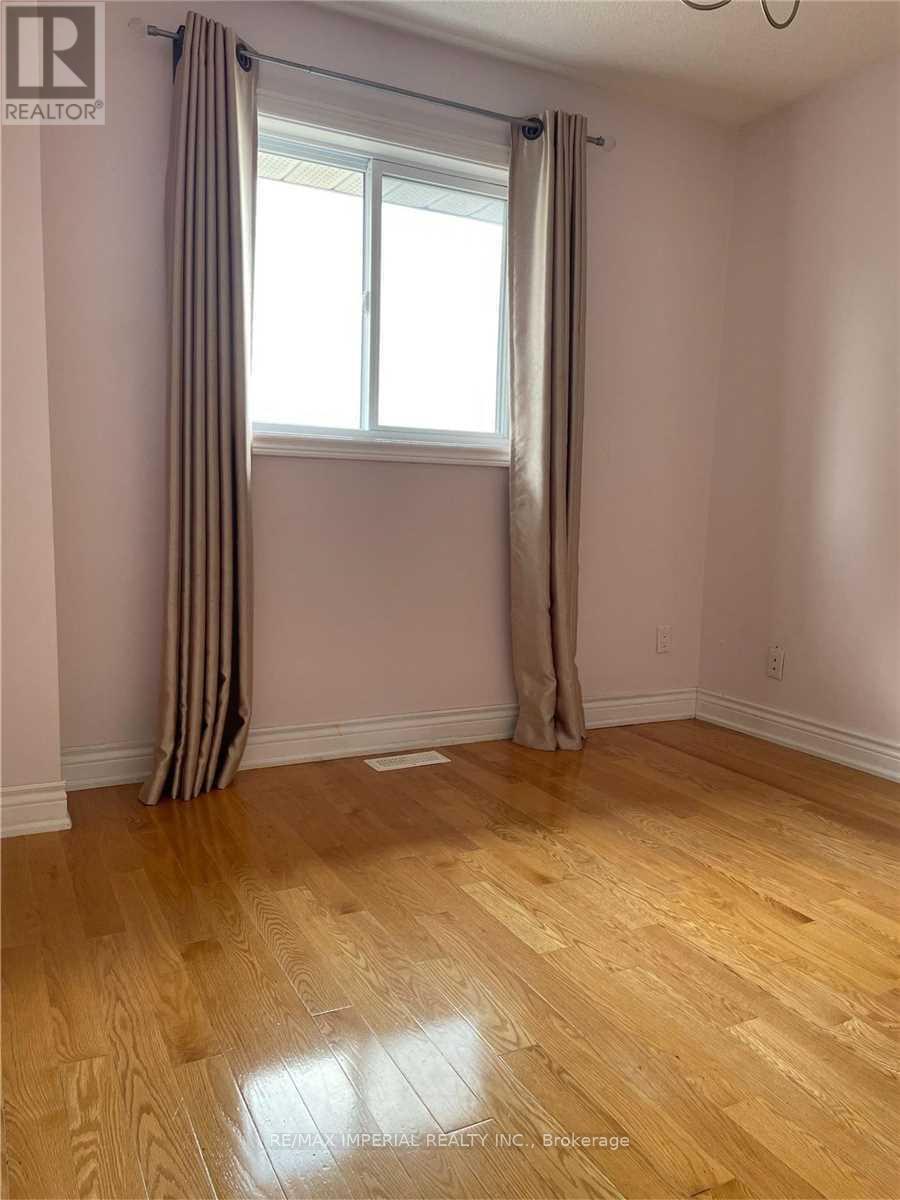 Upper - 5295 Thornwood Drive, Mississauga, Ontario  L4Z 3J3 - Photo 14 - W13112494