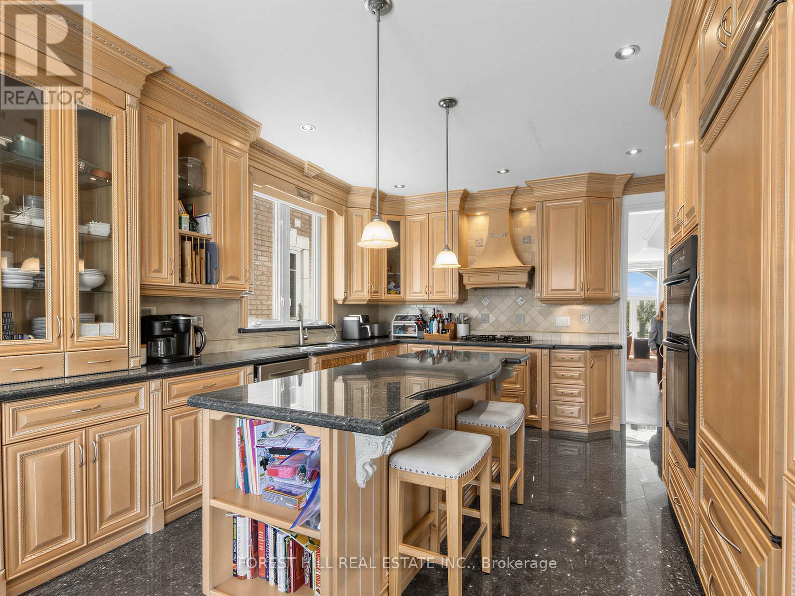 1208 Glencairn Avenue, Toronto, Ontario  M6B 2B5 - Photo 12 - W13112506