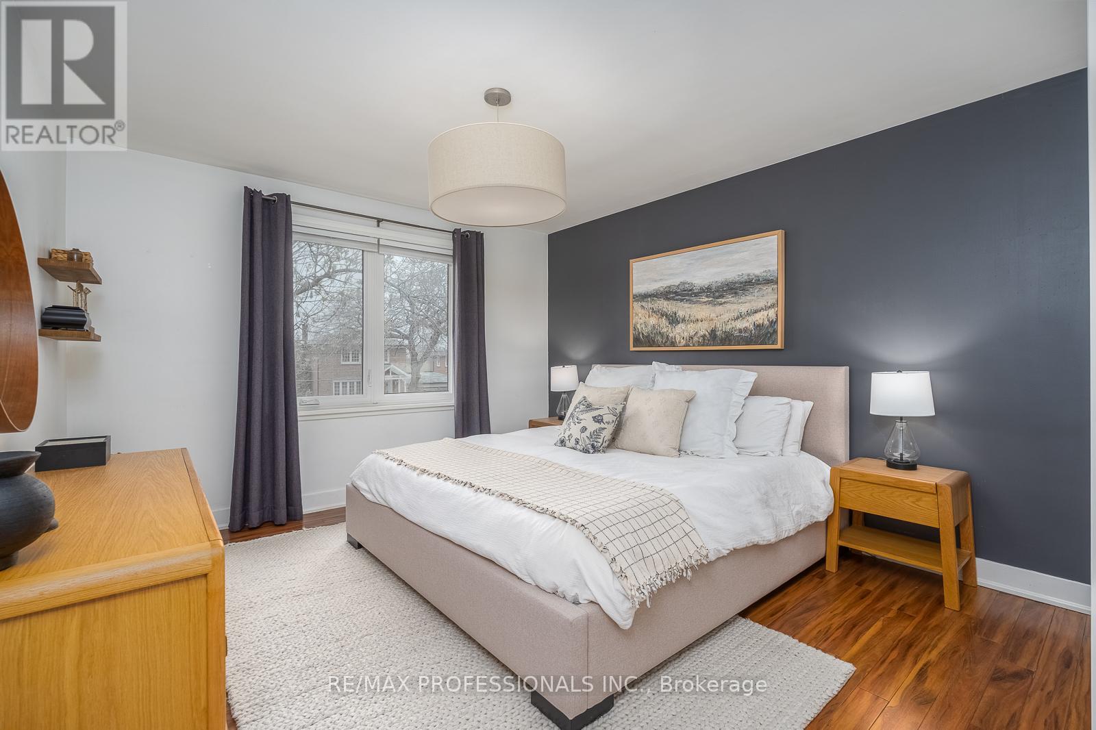 4 Edilou Drive, Toronto, Ontario  M8W 4B2 - Photo 19 - W13112516