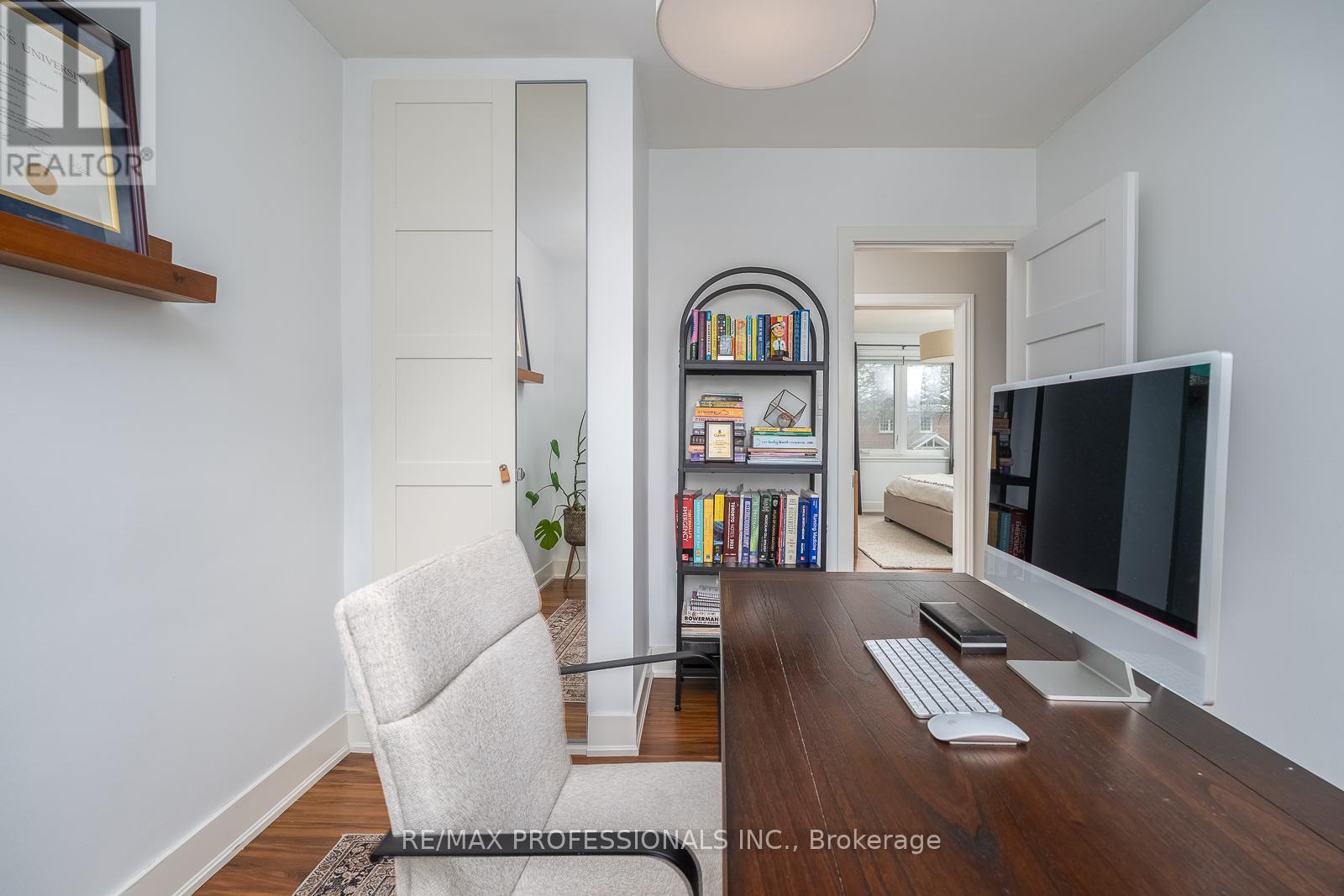 4 Edilou Drive, Toronto, Ontario  M8W 4B2 - Photo 25 - W13112516