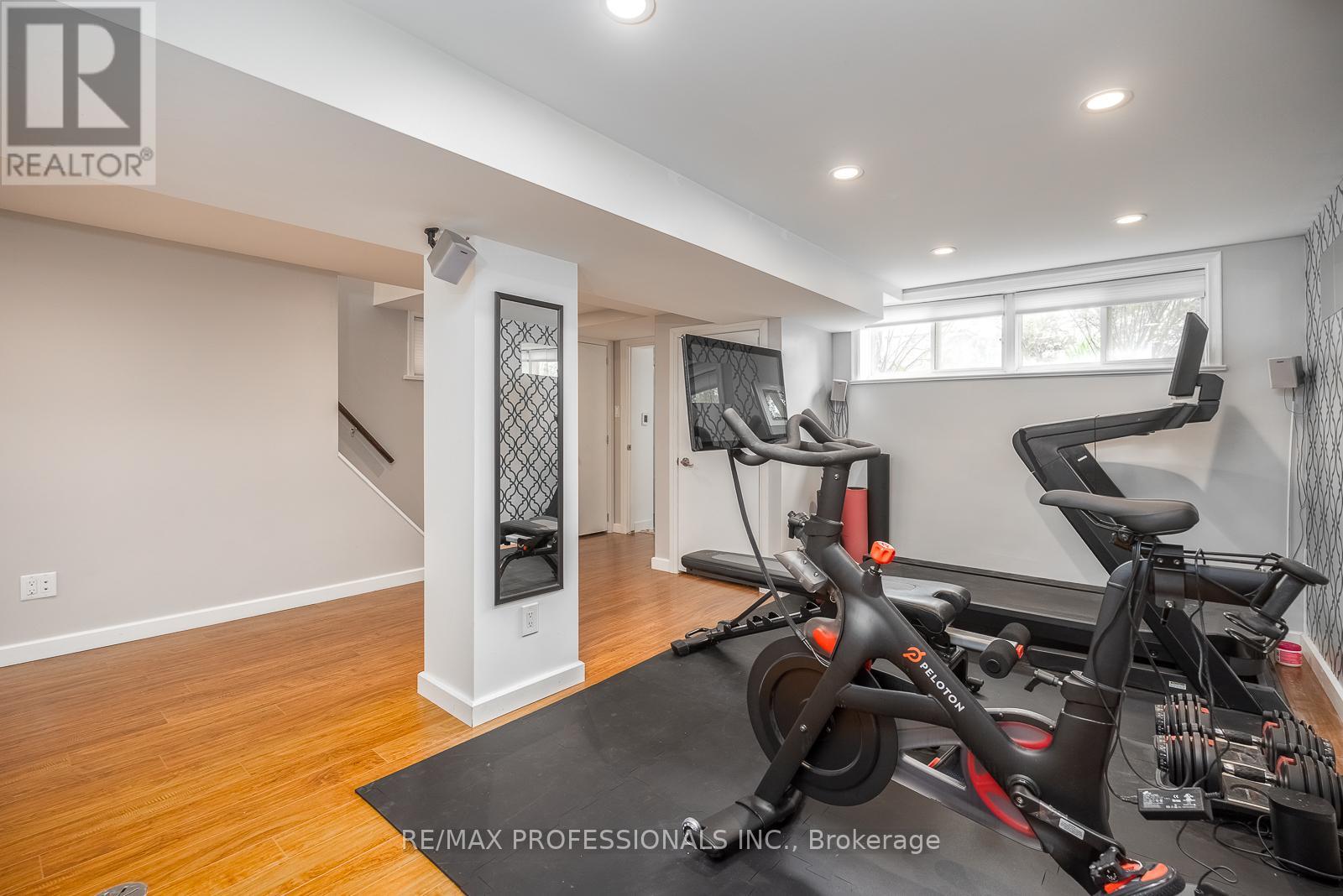 4 Edilou Drive, Toronto, Ontario  M8W 4B2 - Photo 31 - W13112516